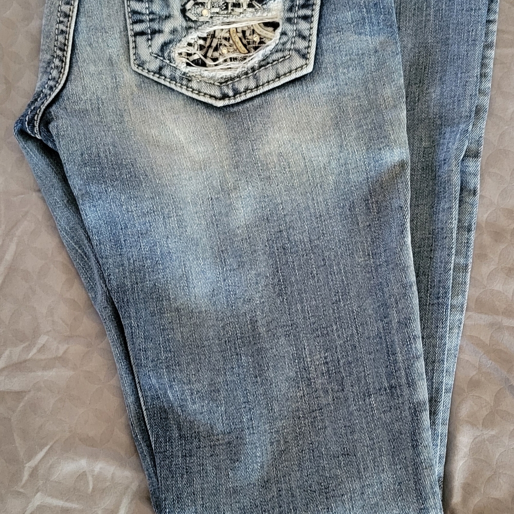 Size 26 Miss Me Jeans - Picture 2 of 6